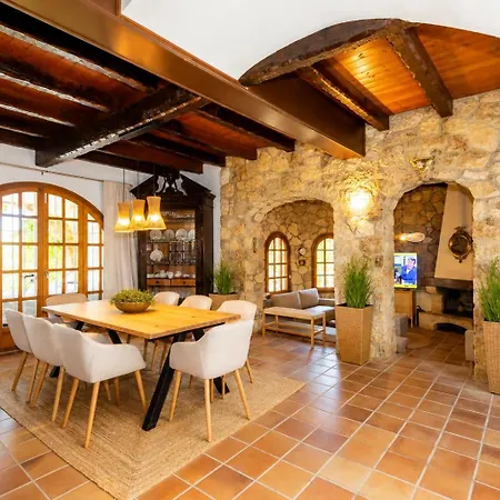 Villa Supreme *