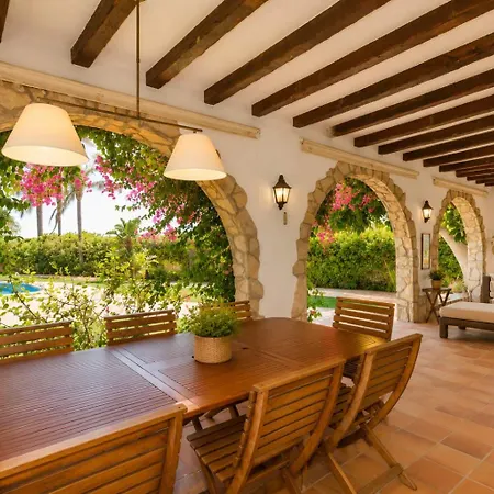 Villa Supreme *